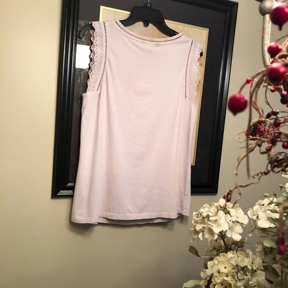Banana Republic sleeveless Blush top Size M - Picture 2 of 5